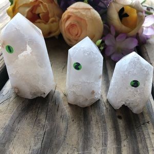 ONE Druzy Quartz Crystal Tower